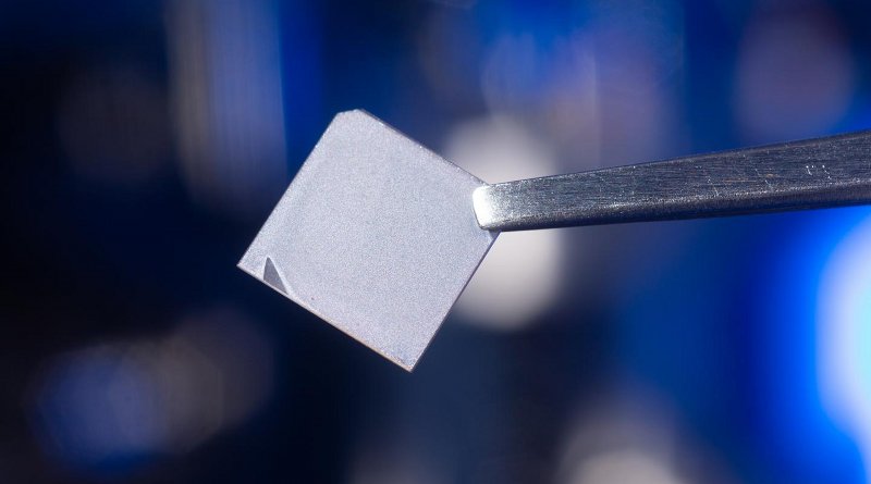 A barium zirconium sulfide thin film created by the research team. CREDIT Credit: Douglas Levere / University at Buffalo