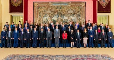 Family Photo of ASEM Foreign Ministers with His Majesty King Felipe of Spain [Photo credit: Ministry of Foreign Affairs]