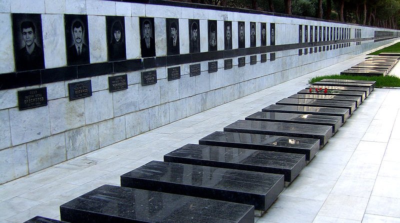 Victims of Black January in Martyrs' Lane, Baku, Azerbaijan. Photo Credit: Baku87, Wikipedia Commons