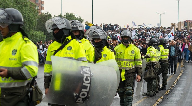 police protest colombia