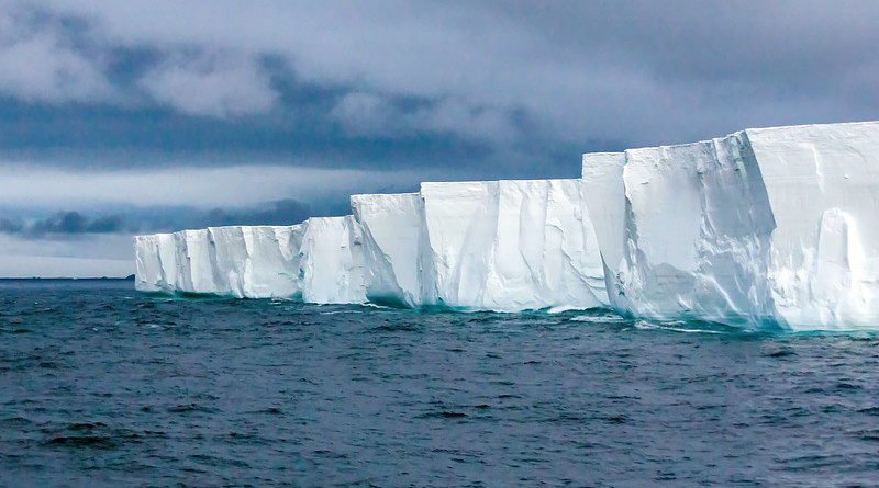 Continent Antarctica Iceberg Hurtigruten Travel