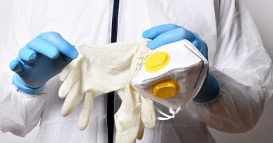 coronavirus wuhan mask doctor nurse gloves