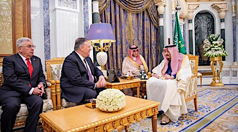 Saudi Arabia's King Salman receives US Secretary of State Mike Pompeo. (SPA)