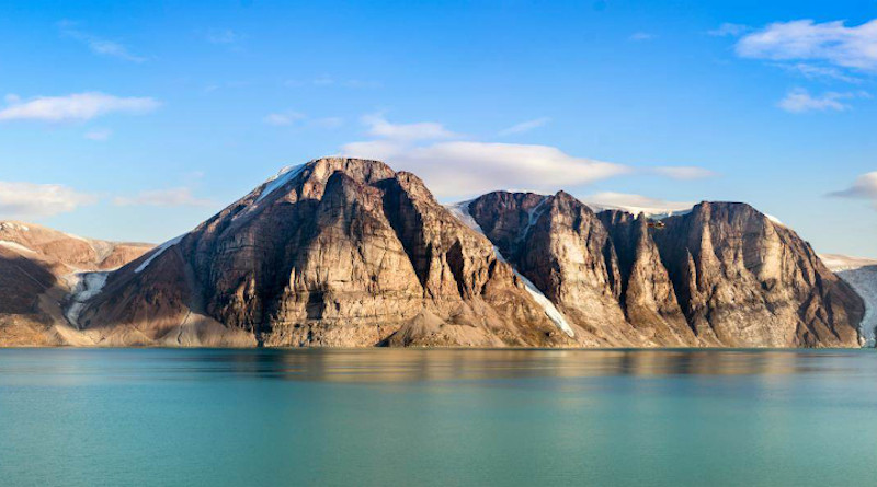 University of British Columbia geologists studying rock samples from Baffin Island find lost fragment of continent. Photo: istock.