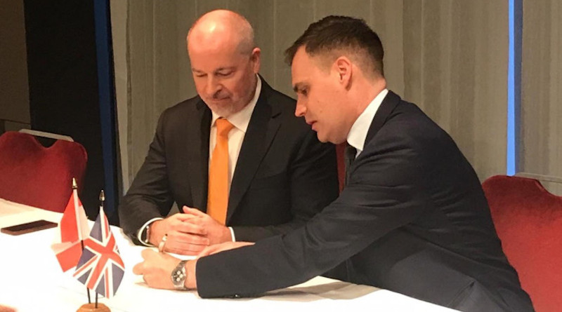 CNL's John Gorman (on the left) and NIA's Tom Greatrex sign the MoU (Image: NIA)