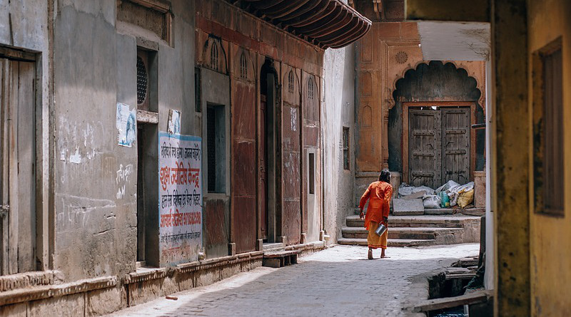 India Empty Street Asia Bucket Carrying Colorful Culture Dress Head