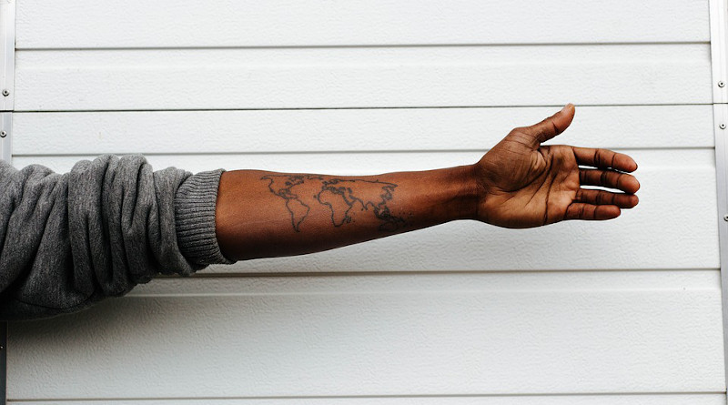 Black American African Map Tattoo Hand Art Sweatshirt Wall White Design
