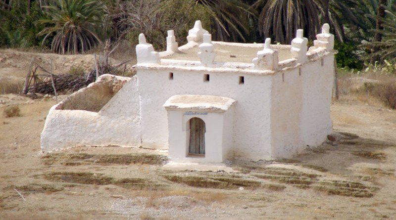 Marabout's tomb, southern Morocco. Photo Credit: Chrumps, Wikimedia Commons