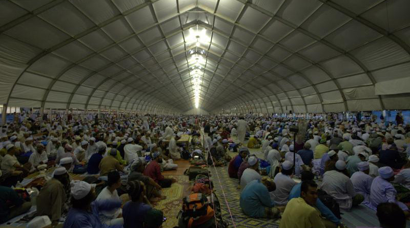 2009 Malaysian Annual Congregation of Tablighi Jamaat Sepang Selangor, Malaysia. Photo Credit: Aswami Yusof, Wikipedia Commons