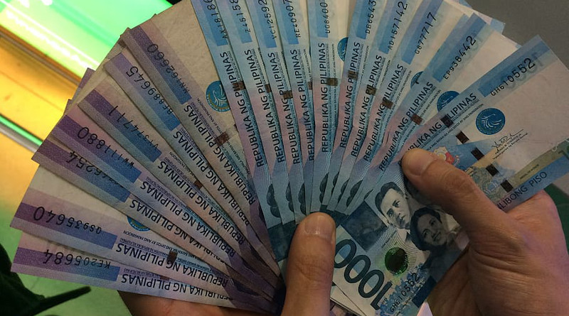 Philippines money bills currency