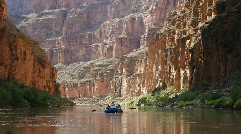 Boating Colorado River Grand Canyon Recreation
