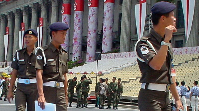 Members of the Singapore Armed Forces. Photo Credit: Huawei, Wikipedia Commons