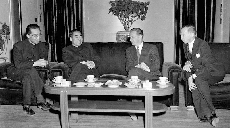 U.S. National Security Adviser Henry Kissinger talking to Chinese Prime Minister Chou En-Lai in July 1971. Source: USC U.S.-China Institute