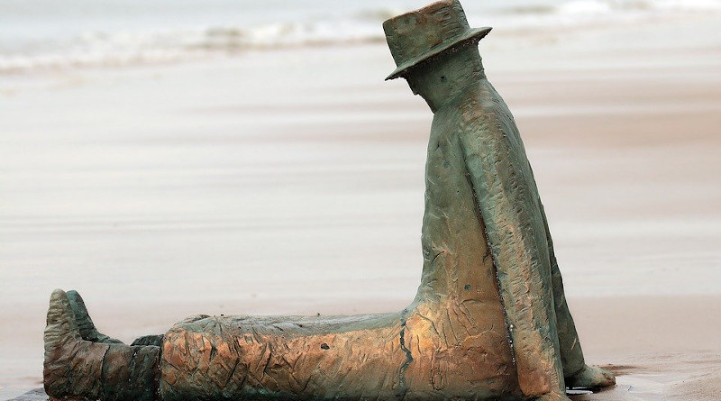 Belgium Statue Knokke Beach Man On The Beach