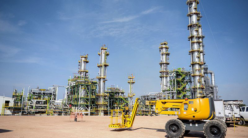 PEMEX Refinery Tula de Allende, in the Mexican state Hidalgo. Photo Credit: Presidencia de la República Mexicana