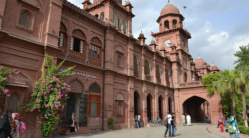 University of the Punjab, established in 1882 in Lahore, Pakistan. Photo Credit: Lime.adeel, Wikipedia Commons