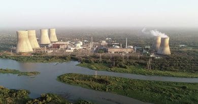 India's Kakrapar Atomic Power Station nuclear plant. Photo Credit: DAE, Wikipedia Commons