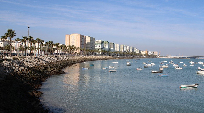 Fishing Boats Cadiz Township Of Struts Struts Bay City Promenade