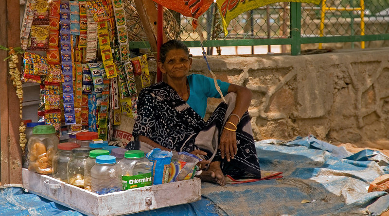 A Gutka (a chewing tobacco preparation) street vendor in India. Photo Credit: Vandana Rajagopalan, Wikipedia Commons