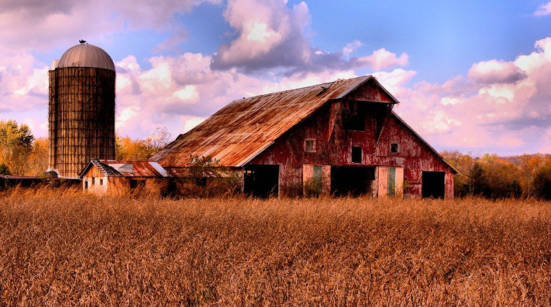 Tennessee Barn Landscape Farm Rural Countryside Clouds