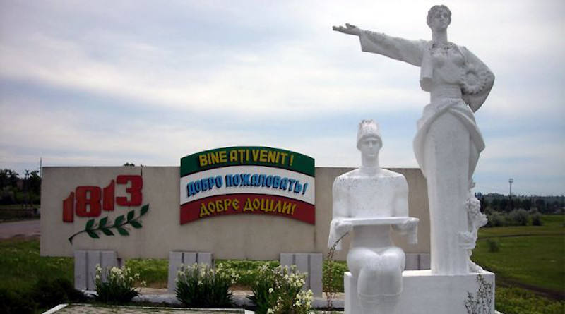 Welcoming monument at the entrance of Taraclia, with greetings in three languages, Bulgarian included. Photo Credit: taraclia.net.