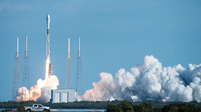 The Falcon 9 Starlink rocket successfully lifted off of Pad 40 at Cape Canaveral Air Force Station, Fla., Jan. 29, 2020. Photo Credit: Air Force Airman 1st Class Zoe Thacker