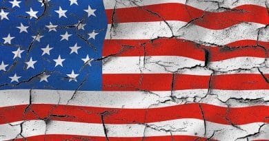united states Usa American Flag Cracked Usa Flag