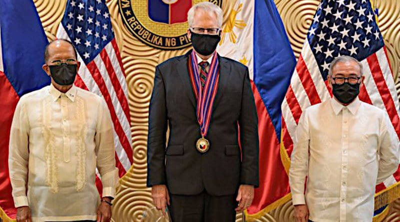 Acting U.S. Defense Secretary Christopher Miller (center) is flanked by Filipino Defense Secretary Delfin Lorenzana (left) and Foreign Secretary Teodoro Locsin Jr. during a meeting in Manila, Dec. 8, 2020. [Handout photo from the U.S. Embassy in Manila]