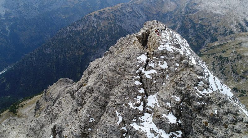 Across the summit of the 2592-metre-high Hochvogel in the Allgäu region of Germany, a dangerous crack is gaping and growing. The southern side of the mountain threatens to slide into the Austrian Hornbach Valley, releasing up to 260,000 cubic meters of limestone debris - corresponding to ~260 single-family houses. CREDIT TU München