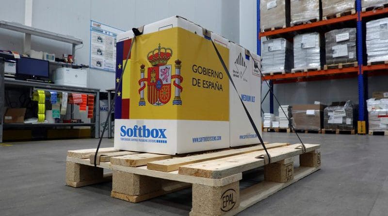 A handout photo made available by Spanish Prime Minister's Press Office shows the arrival of the first shipment of Pfizer COVID-19 vaccines at Pfizer logistic center in Guadalajara, central Spain, 26 December 2020. [Handout photo/EPA/EFE]