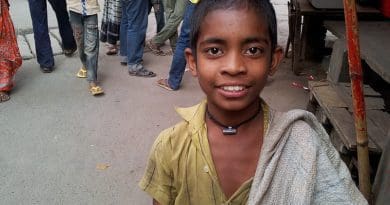 Boy Bangladesh Dhaka Bazaar Asia