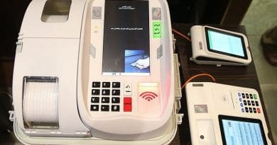 Electronic voting machines in Iran. Photo Credit: Tasnim News Agency