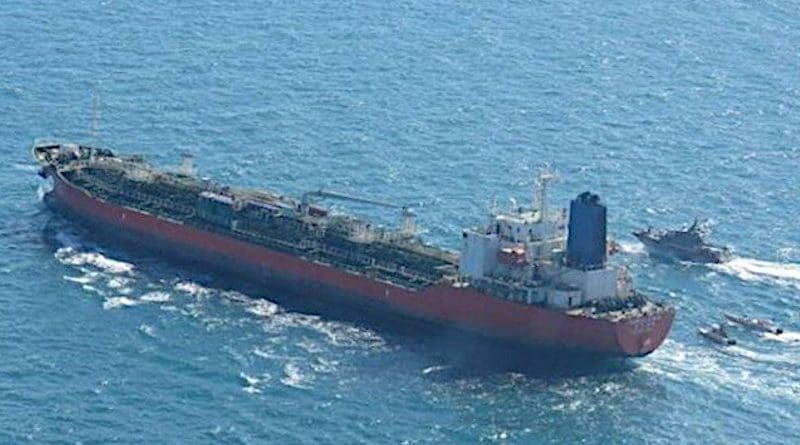 Iranian IRGC patrol boats seize South Korean-flagged oil tanker Hankuk Chemi. Photo Credit: Tasnim News Agency