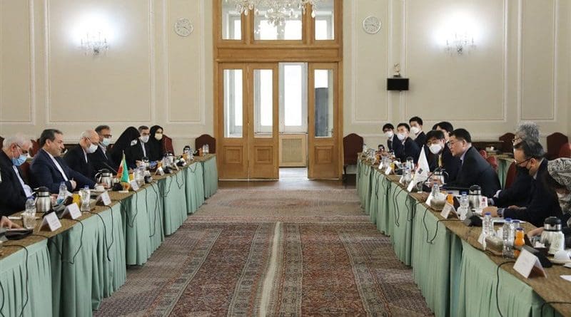 File photo of diplomatic delegations from Iran and South Korea. Photo Credit: Tasnim News Agency