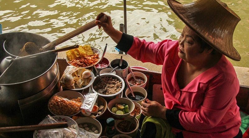 Elderly Asia Women Work Business People Market Restaurant