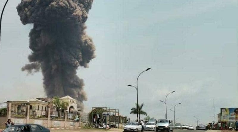 A dark cloud of smoke shown in the aftermath of a series of explosions in Bata, Equatorial Guinea, March 7, 2021. © 2021 Private. HRW