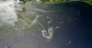 Satellite image taken on May 9, 2010 of the Deepwater Horizon oil spill site in the Gulf of Mexico. CREDIT MODIS on NASA's AQUA satellite, 9 May 2010 @ 190848 UTC. Downlink and processed at the UM Rosenstiel School's Center for Southeastern Tropical Advanced Remote Sensing (CSTARS)
