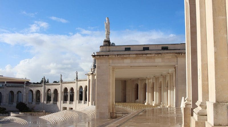 Portugal Fatima Basilica Catholic Spirituality