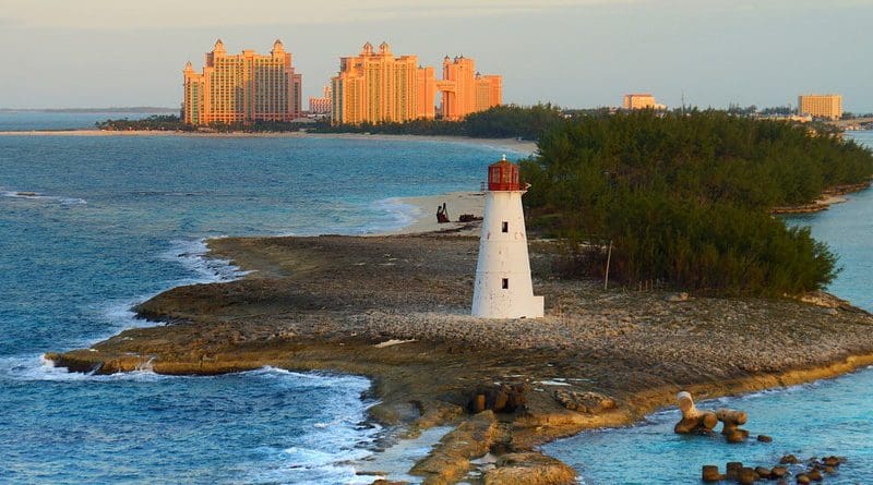 Bahamas Lighthouse Caribbean Sea Atlantis Travel
