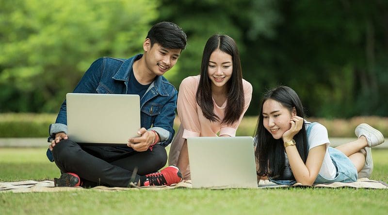 Thailand Students Adult Asia Computer Friend Friendship