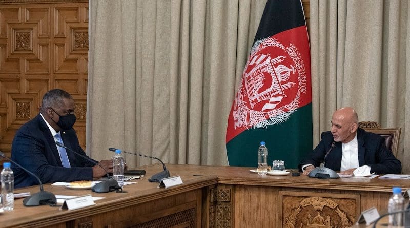 Secretary of Defense Lloyd J. Austin III meets with Afghan President Ashraf Ghani in Kabul, Afghanistan, March 21, 2021. Photo Credit: Lisa Ferdinando, DOD