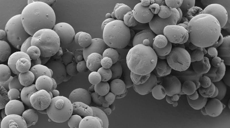 Biodegradable microspheres that are produced via spray drying. They contain an influenza virus antigen and an immunostimulating substance. The image was obtained by electron microscopy, enlarged 3,000 times. Copyright: Dennis Horvath, University of Konstanz