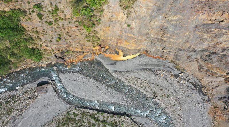 Active bedrock seepage with yellow-brown weathering fluids; Lushan - Taiwan. CREDIT Kristen Cook (GFZ)