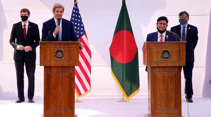 United States presidential climate envoy John Kerry (left) speaks during a press conference with Bangladesh Foreign Minister A.K. Abdul Momen in Dhaka, April 9, 2021. Photo Credit: Benar News