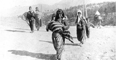 Photograph of Armenian refugees at Taurus Pass, by German medic Armin Wegner. Credit: Wikipedia Commons