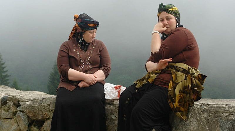 Hemshin women, Rize, Turkey. Photo Credit: https://www.flickr.com/photos/charlesfred/, Wikimedia Commons