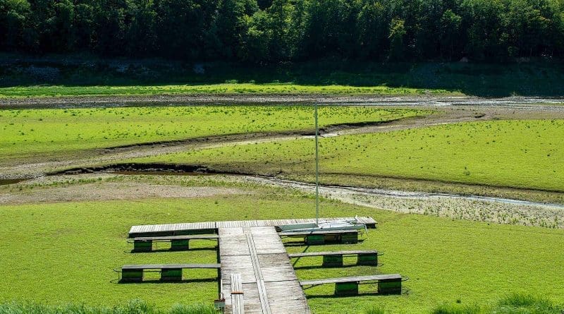 The Eder dam (Germany) in the year 2019. Areas of water that are drying out release considerably more carbon than areas covered by water. CREDIT Maik Dobbermann