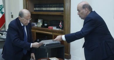 Lebanon's President Michel Aoun receives Charbel Wehbe’s resignation on Wednesday. (@LBpresidency)