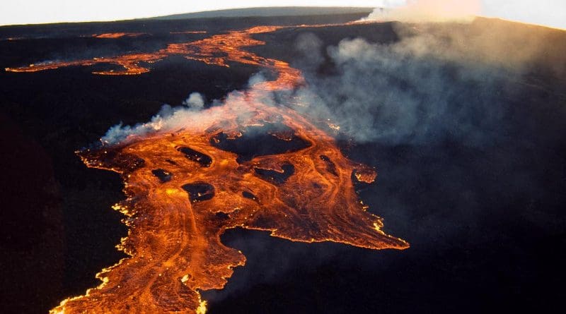 Standing 9 kilometers tall from the base on the seafloor to the summit, Mauna Loa is the largest volcano on Earth. CREDIT USGS
