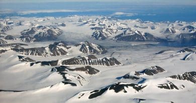 Svalbard archipelago. Photo Credit: Hannes Grobe, Wikipedia Commons